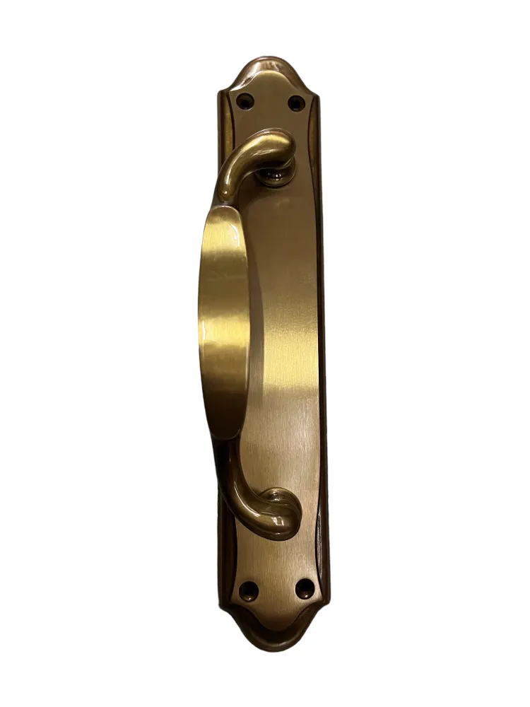 PULL HANDLE ON PLATE art.: 340 BRASS