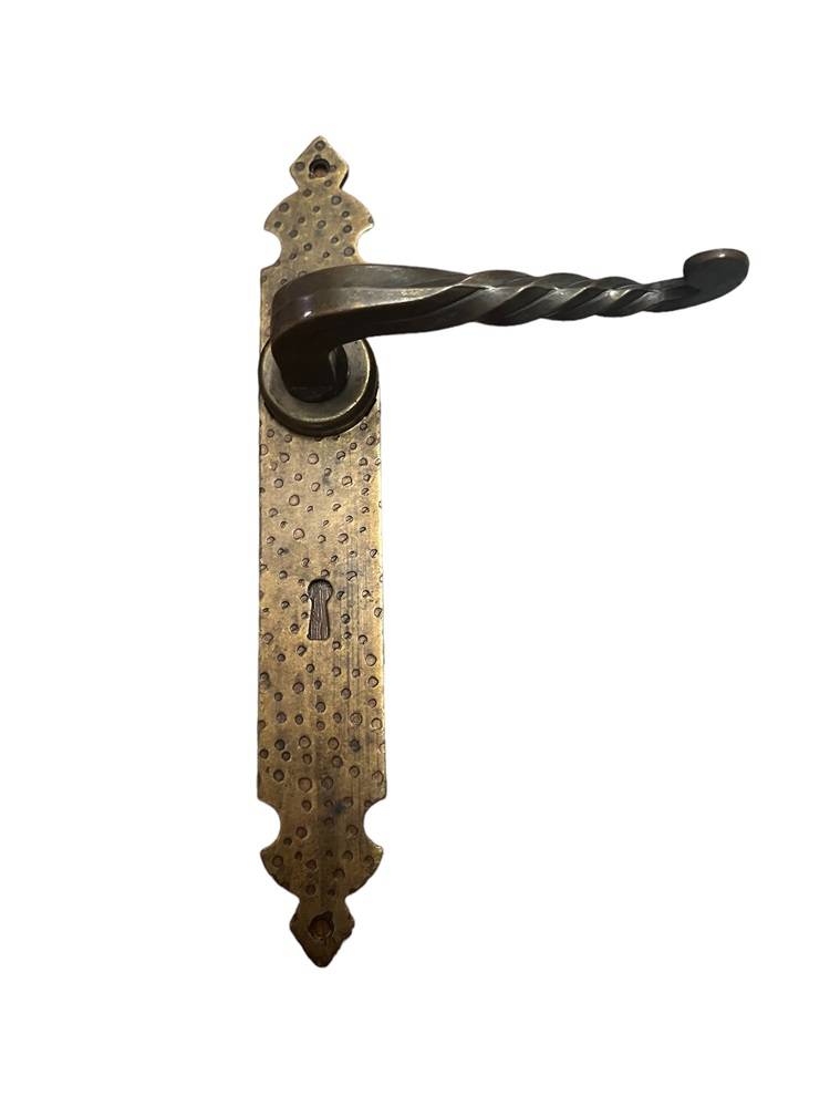 DOOR HANDLE on PLATE art.: 240/104 ANTIQUE