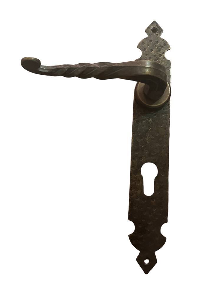 DOOR HANDLE on PLATE art.: 240/104 YALE ANTIQUE