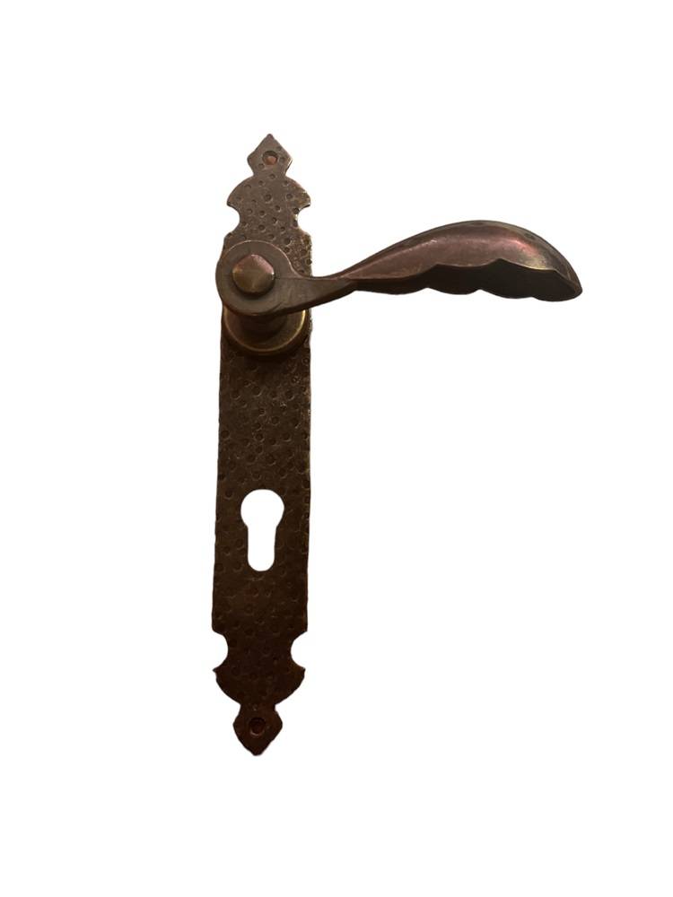 DOOR HANDLE ON PLATE art.: 270/104 ANTIQUE - YALE - RIGHT