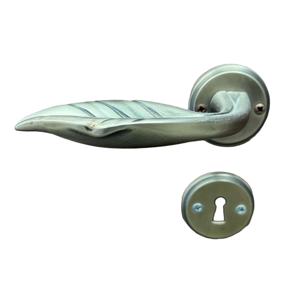 DOOR HANDLE FOGLIA ANT.SILVER
