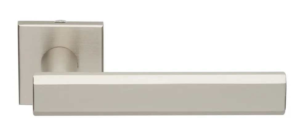 DOOR HANDLE ILAVIO art.: 2276 NIK.MAT