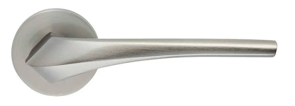 DOOR HANDLE ILAVIO art.: 2391 NIK. MAT