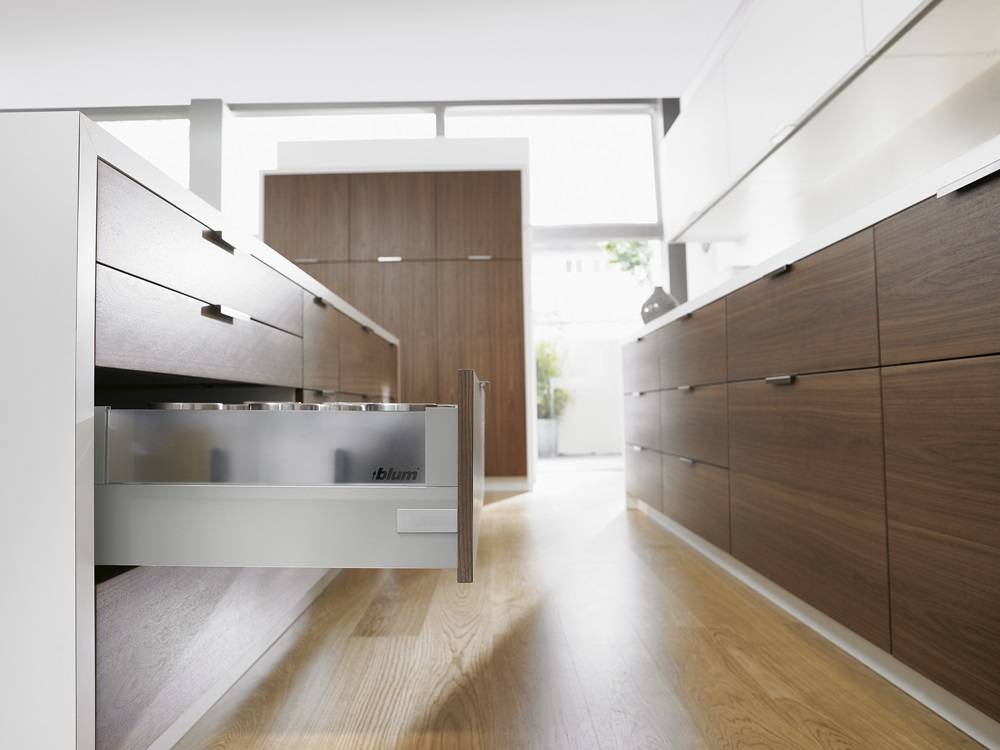 Blum TANDEMBOX Intivo with glass sides height D (set) / D=500mm